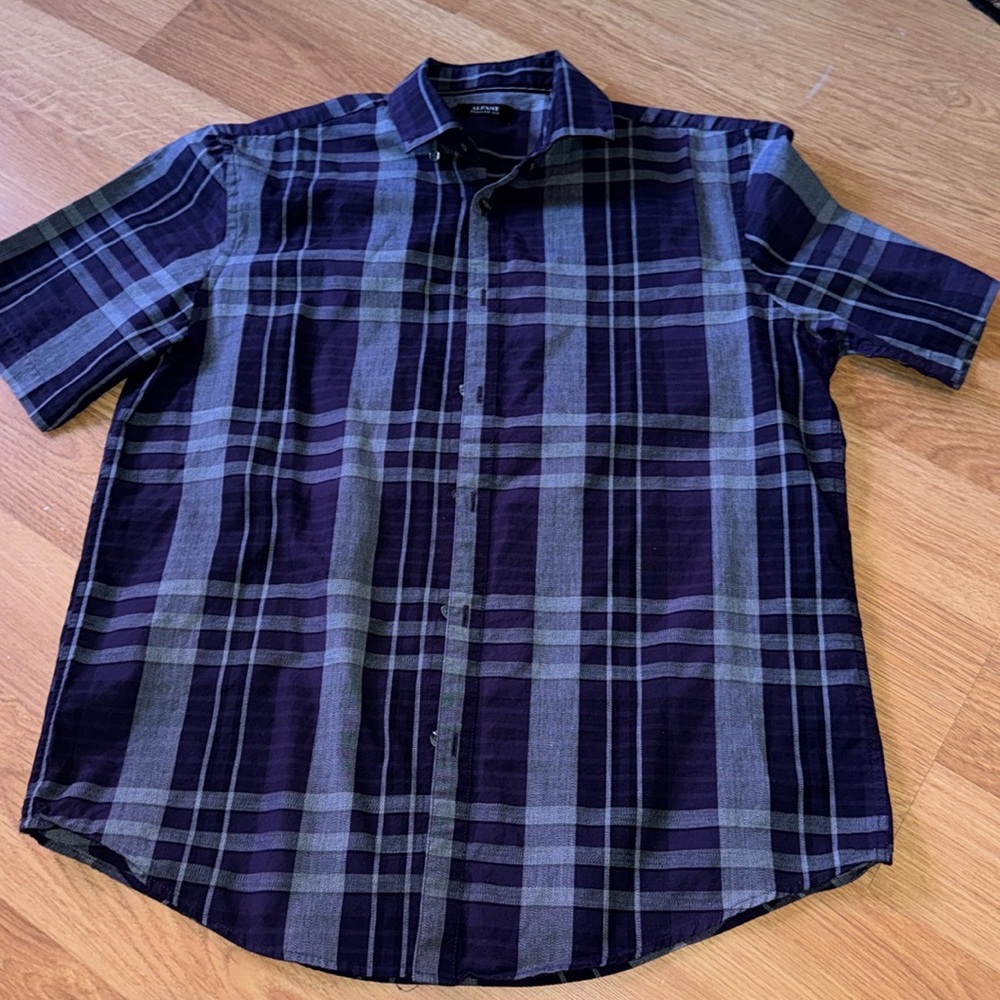 Alfani Regular Fit Blue Plaid Short Sleeve Buttoned-Down Shirt Men’s Size Medium